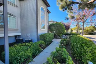 8597 Via Mallorca, La Jolla, CA 92037 - Photo 3