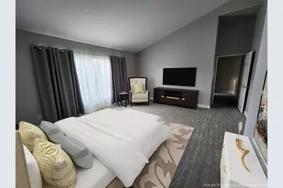 8597 Via Mallorca #F, La Jolla, CA 92037 - Photo 15