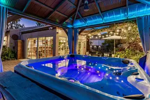 2748 Mansfield Dr, Burbank, CA 91504 - Photo 33