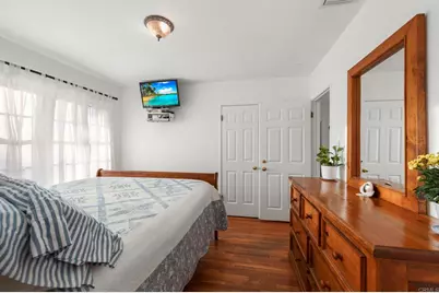 2748 Mansfield Drive, Burbank, CA 91504 - Photo 27