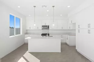 10349 River Bluff Dr, Santee, CA 92071 - Photo 11