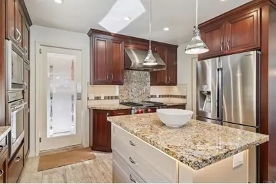 1177 Avenida Amantea, La Jolla, CA 92037 - Photo 9