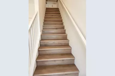 2555 Elderberry Lane, Carlsbad, CA 92008 - Photo 9