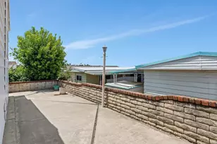 1506 Oak Dr, Vista, CA 92084 - Photo 23