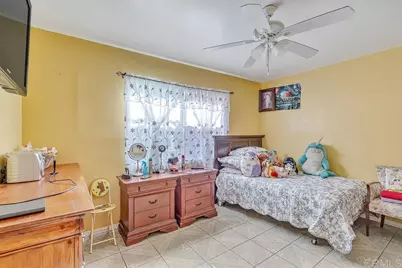 927 S Eucalyptus Ave, Inglewood, CA 90301 - Photo 15