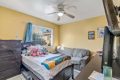 927 S Eucalyptus Ave, Inglewood, CA 90301 - Photo 13