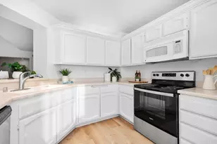 7013 Lavender Way, Carlsbad, CA 92011 - Photo 9