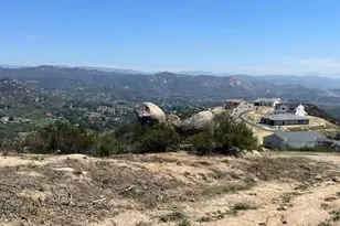 2563 Woodland Heights Glen, Escondido, CA 92026 - Photo 9