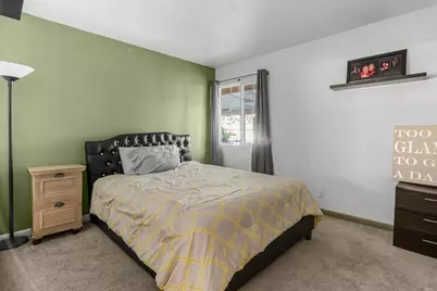 128 Frontier Ln, Oceanside, CA 92054 - Photo 9