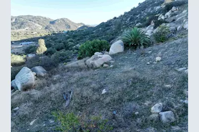  Rainbow Peaks Trail, Fallbrook, CA 92028 - Photo 25