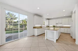 8010 Calle Pinon, Carlsbad, CA 92009 - Photo 13