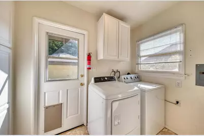 444 N Myrtle Ave, Monrovia, CA 91016 - Photo 17