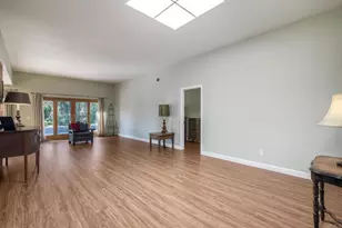 2125 Valley Rd, Oceanside, CA 92056 - Photo 7