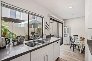 8435 Via Mallorca, La Jolla, CA 92037 - Photo 9