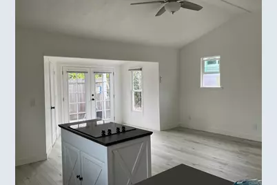 697 Ocean View Avenue, Encinitas, CA 92024 - Photo 37