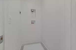 2572 Elderberry Ln, Carlsbad, CA 92008 - Photo 13