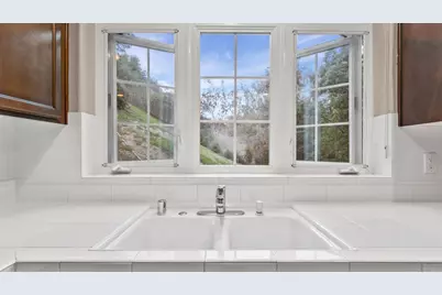 2894 Torrey Pines Rd, La Jolla, CA 92037 - Photo 17