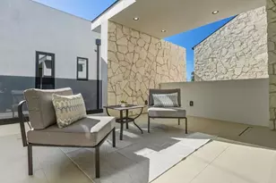 824 N Curson Ave, Los Angeles, CA 90046 - Photo 45