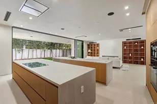 824 N Curson Ave, Los Angeles, CA 90046 - Photo 13