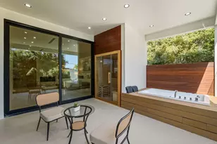 824 N Curson Ave, Los Angeles, CA 90046 - Photo 43