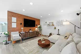 233 Festival Dr, Oceanside, CA 92057 - Photo 3