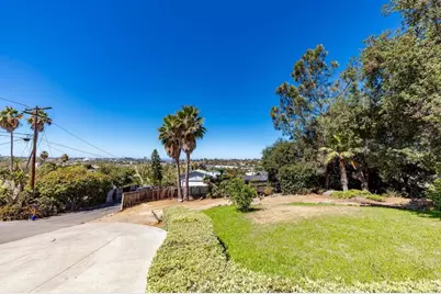 224 Astro Court, Vista, CA 92083 - Photo 7