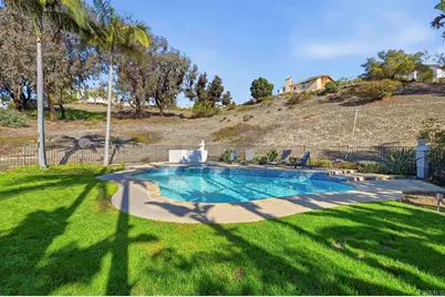 2070 Tiffany Drive, Oceanside, CA 92056 - Photo 17