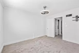 7405 Charmant Dr, San Diego, CA 92122 - Photo 11