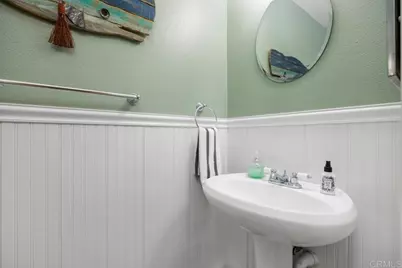 4020 Layang Layang Circle #C, Carlsbad, CA 92008 - Photo 17