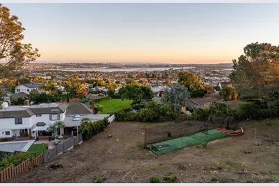 1645 Los Altos, San Diego, CA 92109 - Photo 11