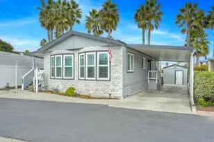 6494 Friendly Pl, Carlsbad, CA 92011 - Photo 33