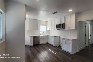 1303 Center Ave, Oceanside, CA 92054 - Photo 5