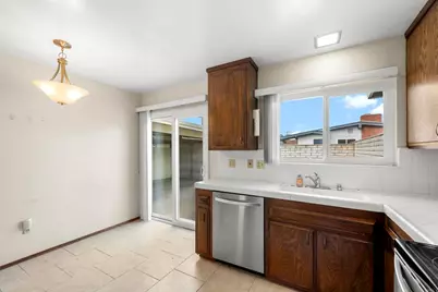 335 J Street #B, Chula Vista, CA 91910 - Photo 23