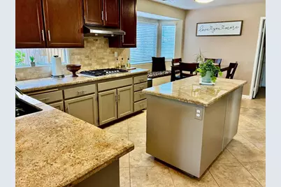 40455 Via Tapadero, Murrieta, CA 92562 - Photo 7