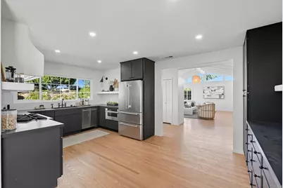 1501 Chatsworth Boulevard, San Diego, CA 92107 - Photo 9