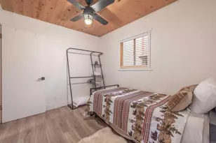 271 Leonard Ln, Sugarloaf, CA 92386 - Photo 17