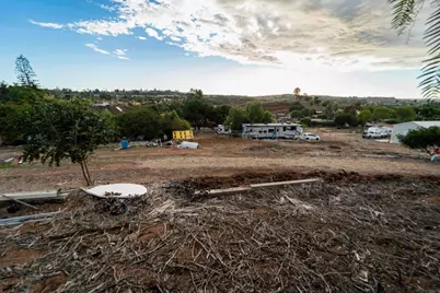 291 Osborne Street, Vista, CA 92084 - Photo 35