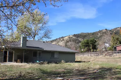 23950 Jacaranda Drive, Tehachapi, CA 93561 - Photo 7