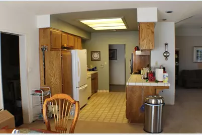 23950 Jacaranda Drive, Tehachapi, CA 93561 - Photo 19