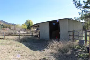 23950 Jacaranda Dr, Tehachapi, CA 93561 - Photo 11