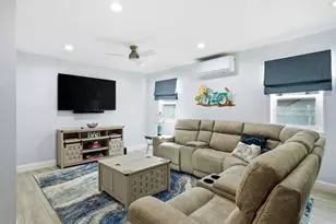 4021 Layang Layang Cir, Carlsbad, CA 92008 - Photo 7