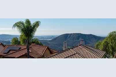 2466 Bear Rock Gln, Escondido, CA 92026 - Photo 11