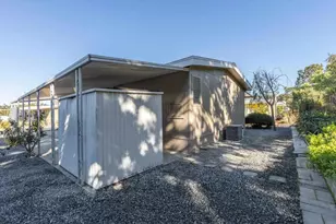 2130 Sunset Dr, Vista, CA 92081 - Photo 27