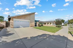 2546 S Sultana Ave, Ontario, CA 91761 - Photo 23