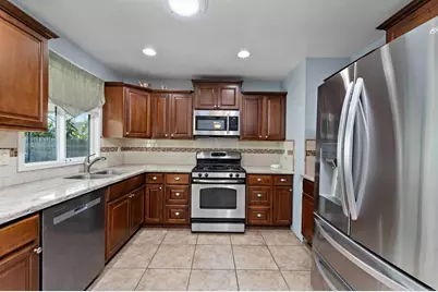 2546 S Sultana Avenue, Ontario, CA 91761 - Photo 7