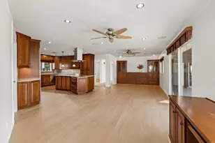 26332 Sky Dr, Escondido, CA 92026 - Photo 9