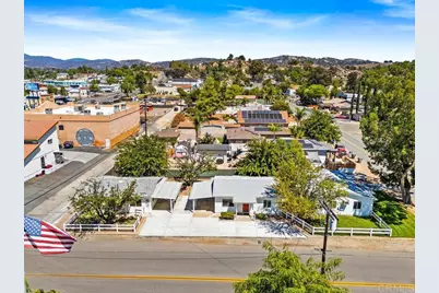 549 D St., Ramona, CA 92065 - Photo 3