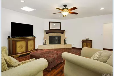 511 Hilltop Dr, Chula Vista, CA 91910 - Photo 17