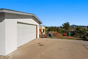 1219 Wren St, San Diego, CA 92114 - Photo 39