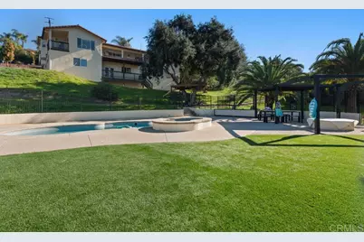 2230 Calle Dos Lomas, Fallbrook, CA 92028 - Photo 45